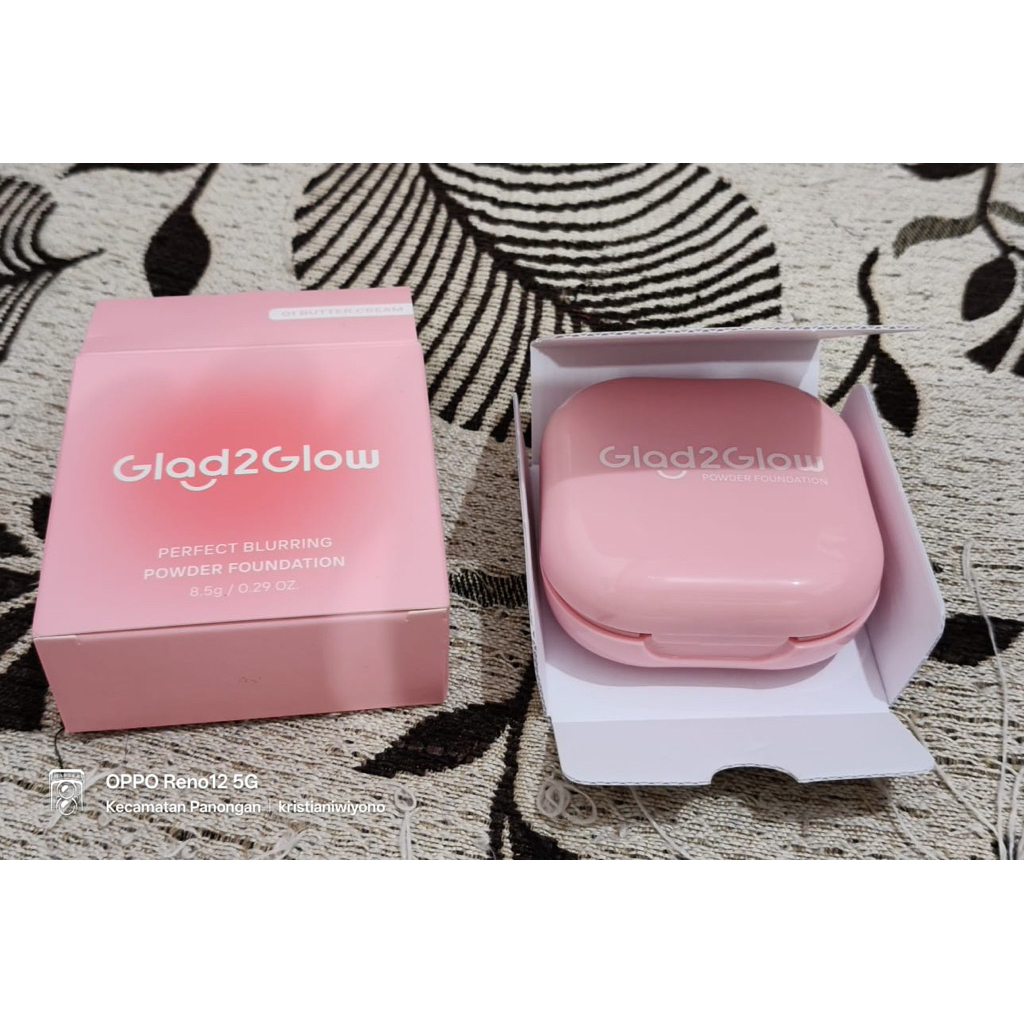 G2G Glad2Glow Perfect Blurring Powder Foundation Shade 01 Butter Cream