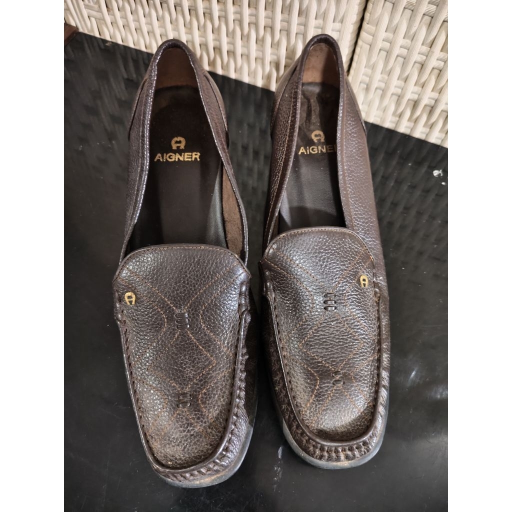 preloved sepatu kantor AIGNER