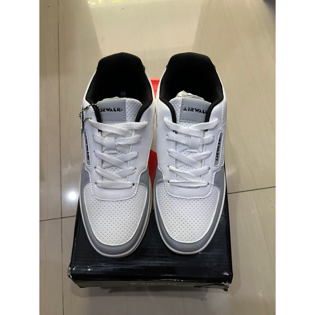 Airwalk Benny White/Grey 100% Original