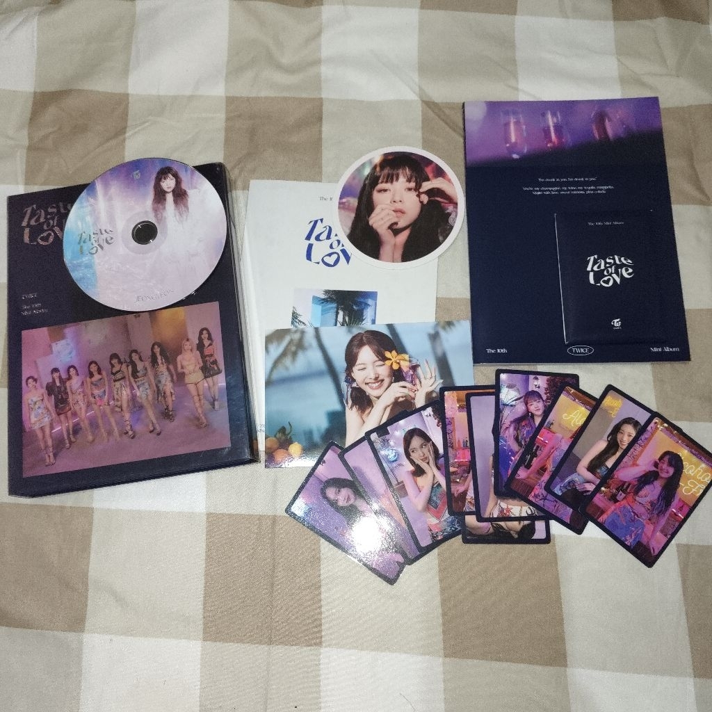 PRELOVED - ALBUM TWICE TASTE OF LOVE (FALLEN VER.) ALBUM ONLY + POB