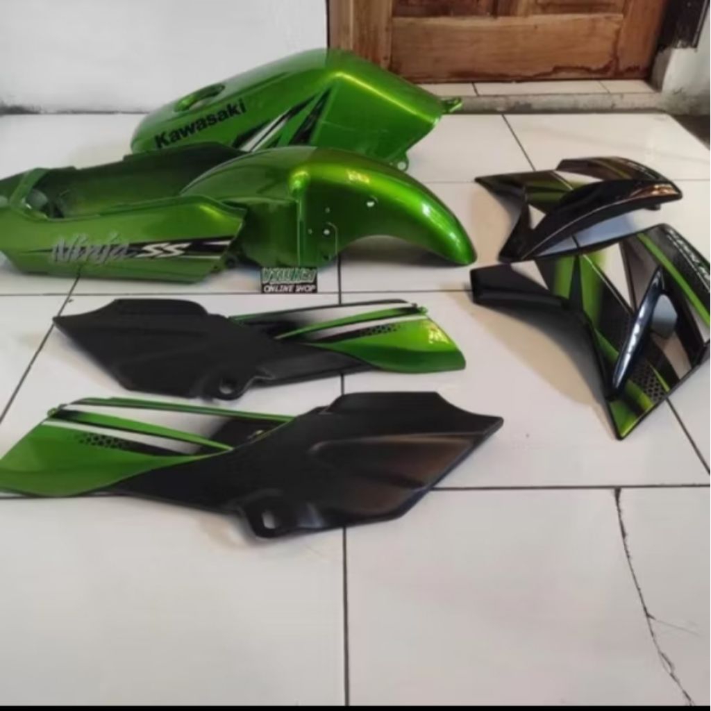 full set body Kawasaki ninja ss ninja r  full set body dan tangki ss ninja r all warna