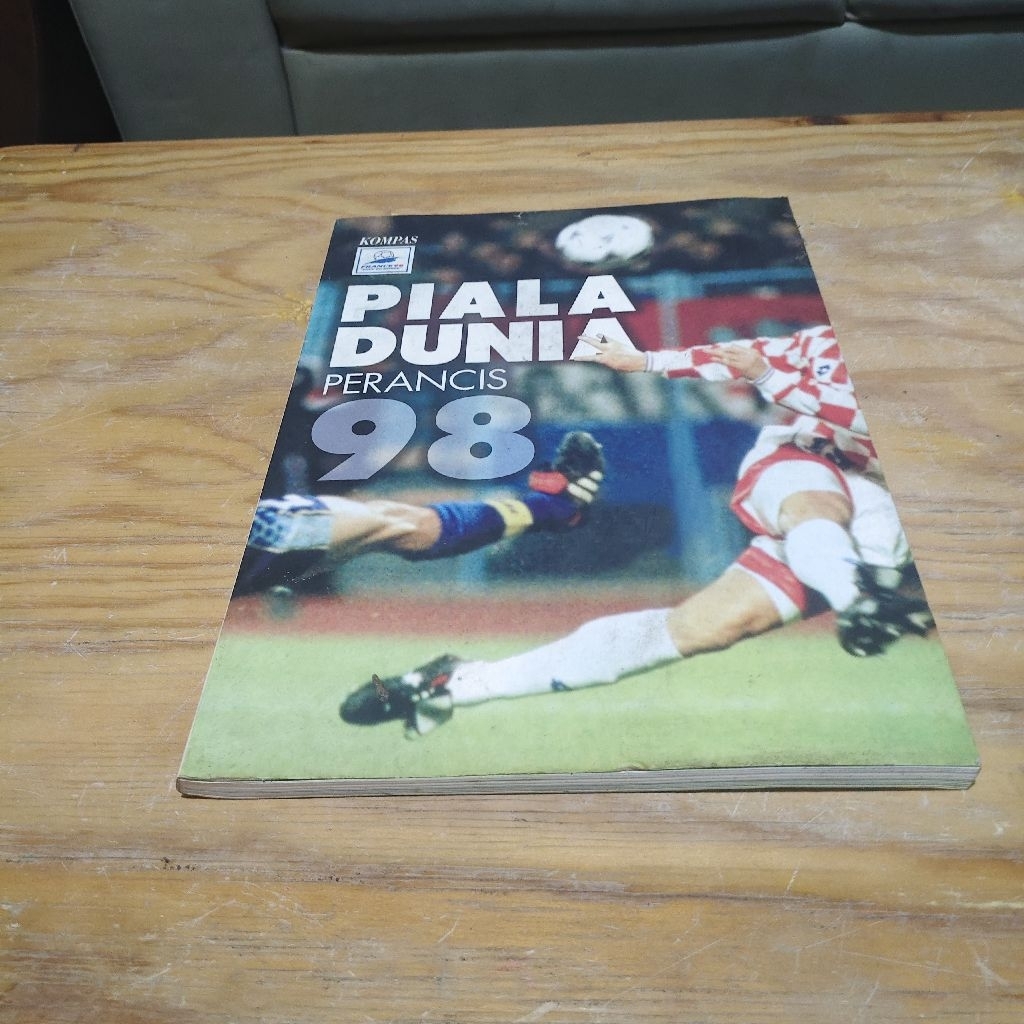 Buku Piala Dunia Perancis 98