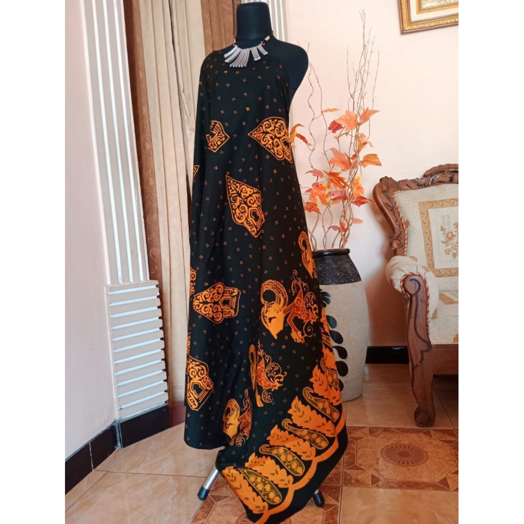 Batik Tulis Motif Wayang