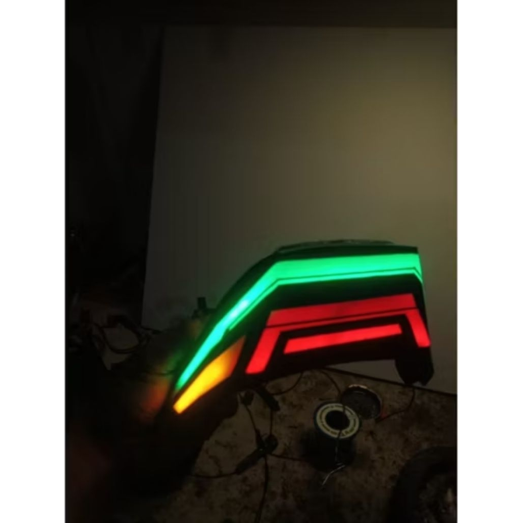 Stoplamp Lazy hijau plus running Supra x 125 karbu belum termasuk reflektor dan mika smoke