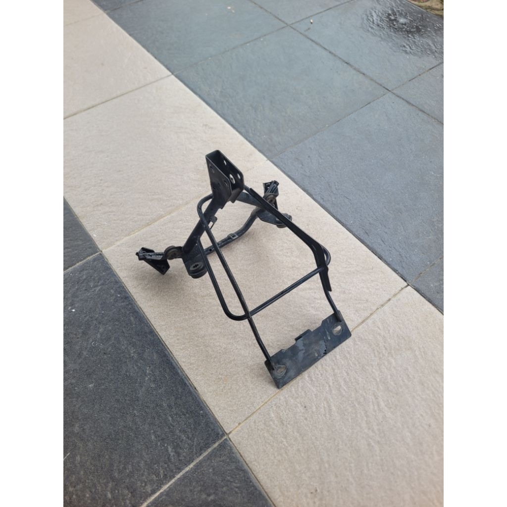 Dudukan lampu CBR 250R Thailand Tanduk Rusa Cbr 250r