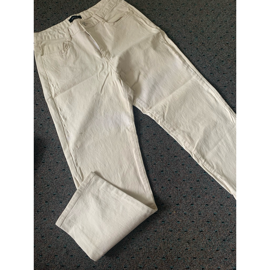 [preloved] jeans broken white