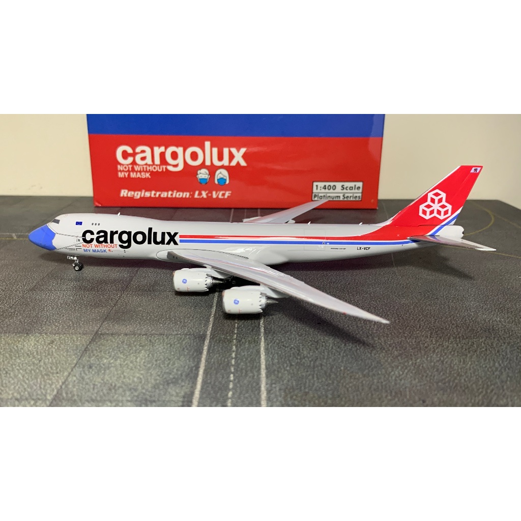 Diecast Pesawat Boeing 747-8F Cargolux Mask 1/400 Phoenix