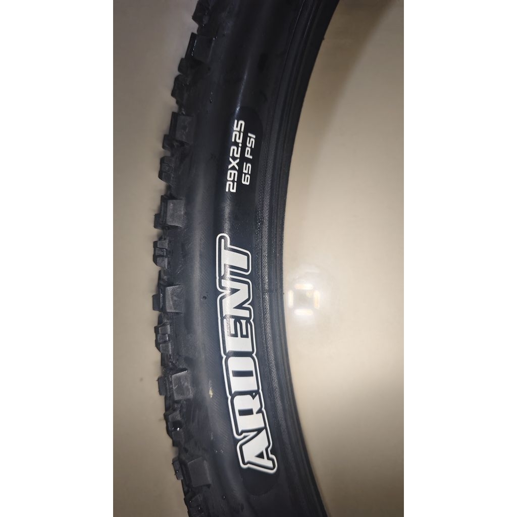ban luar maxxis ardent 29x 2.25