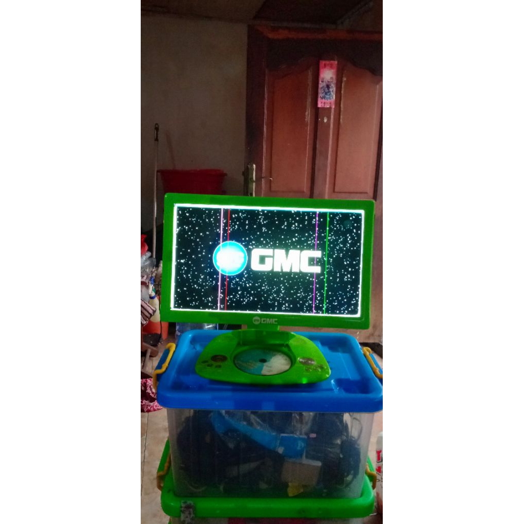 DVD GMC PORTABLE bisa tv bisa radio ready