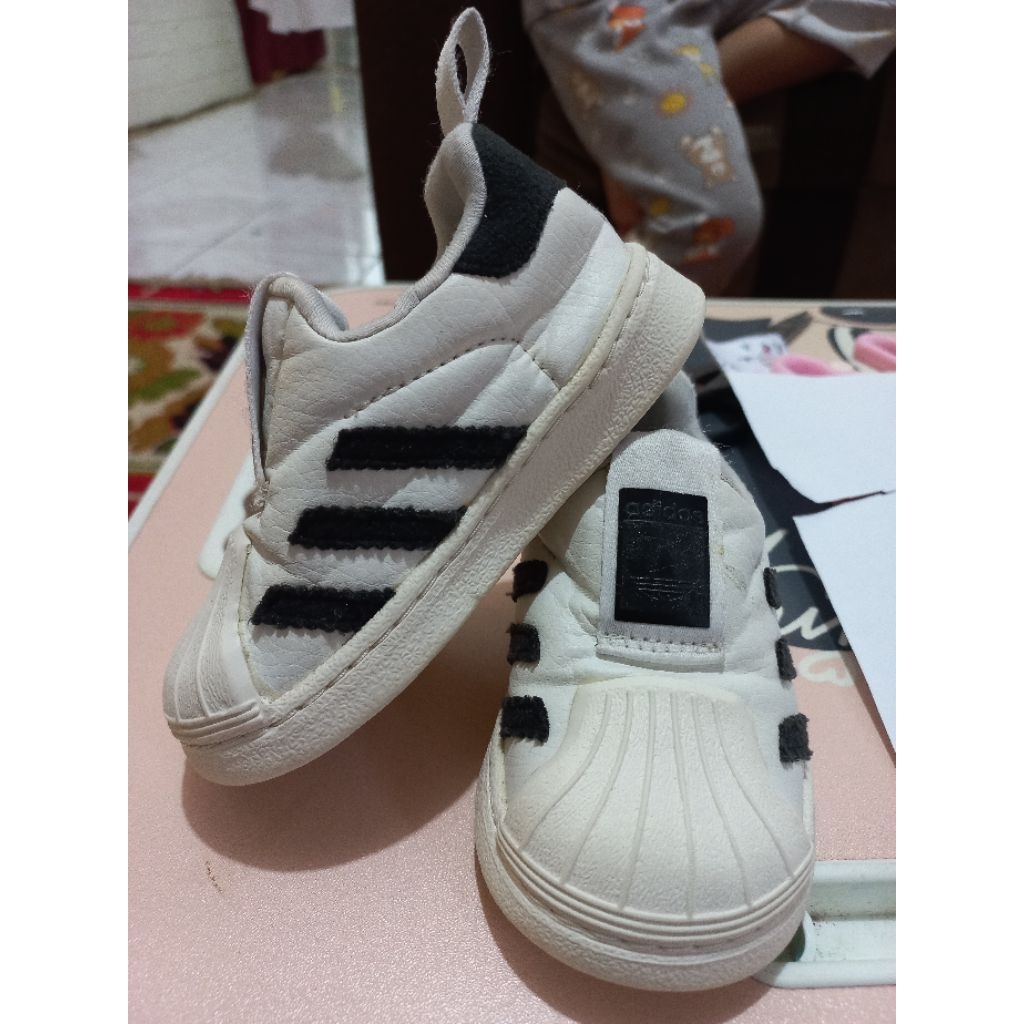 Sepatu Adidas Anak Preloved insole 12cm