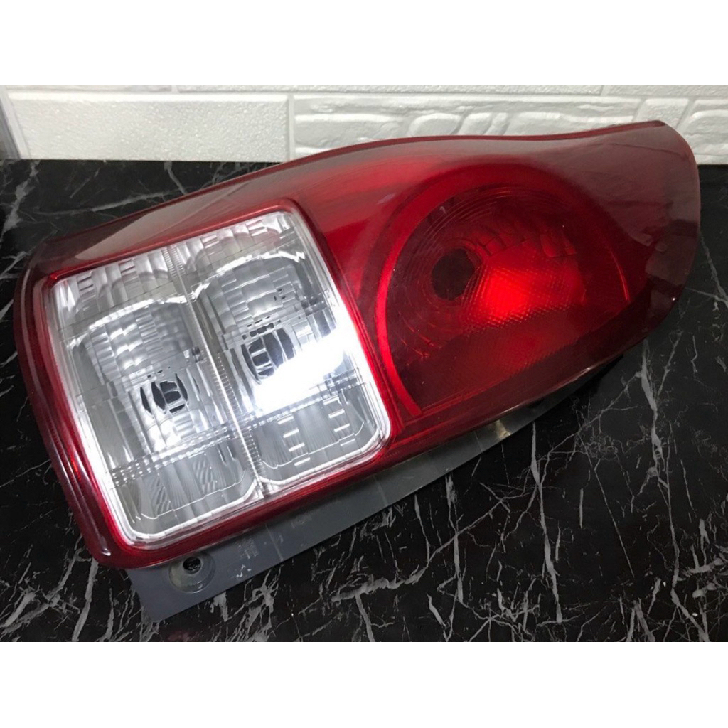 avanza stop lamp