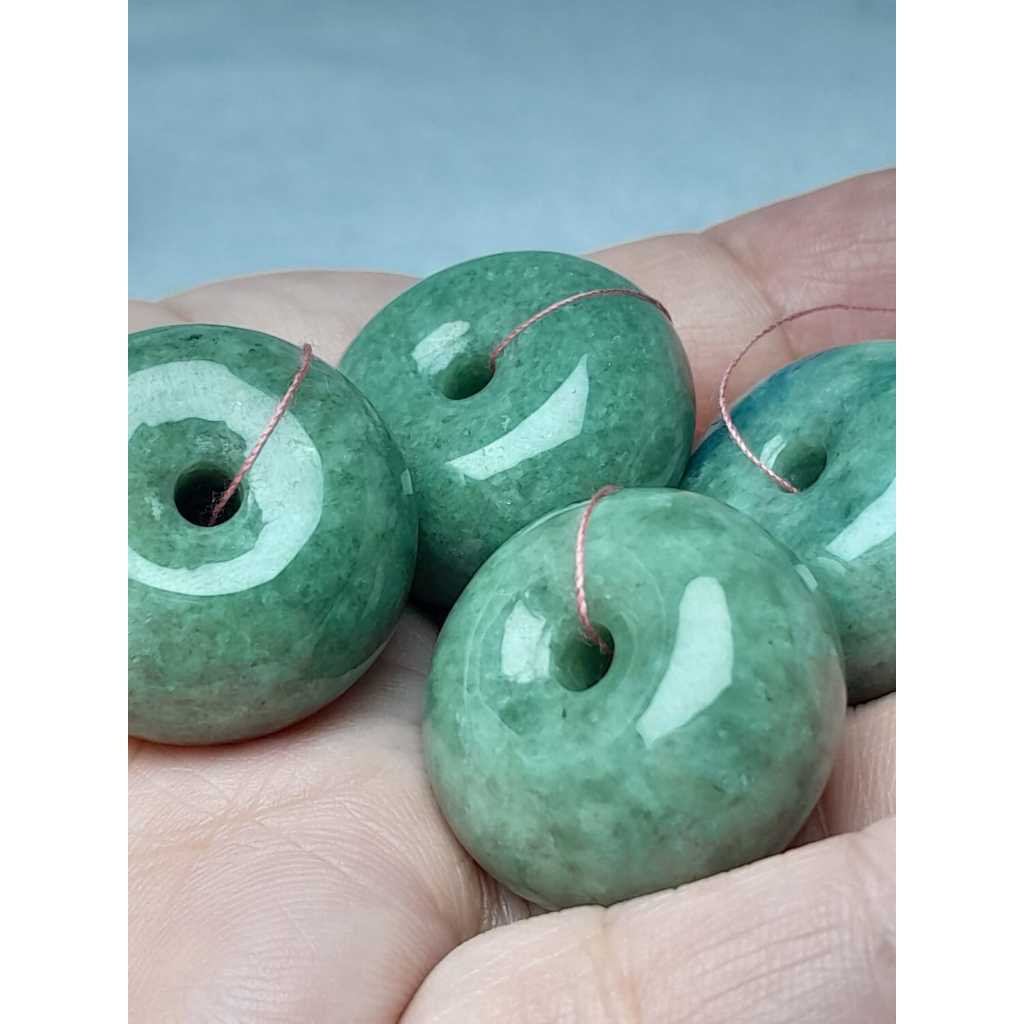 Giok kancing Donut Tebal Jadeite Jade Guatemala 100% Natural Jade