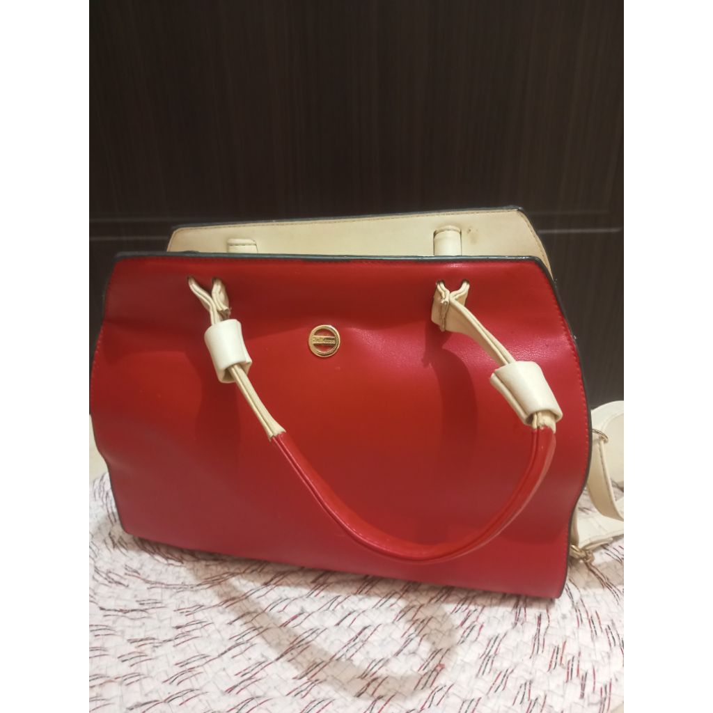 preloved tas merah