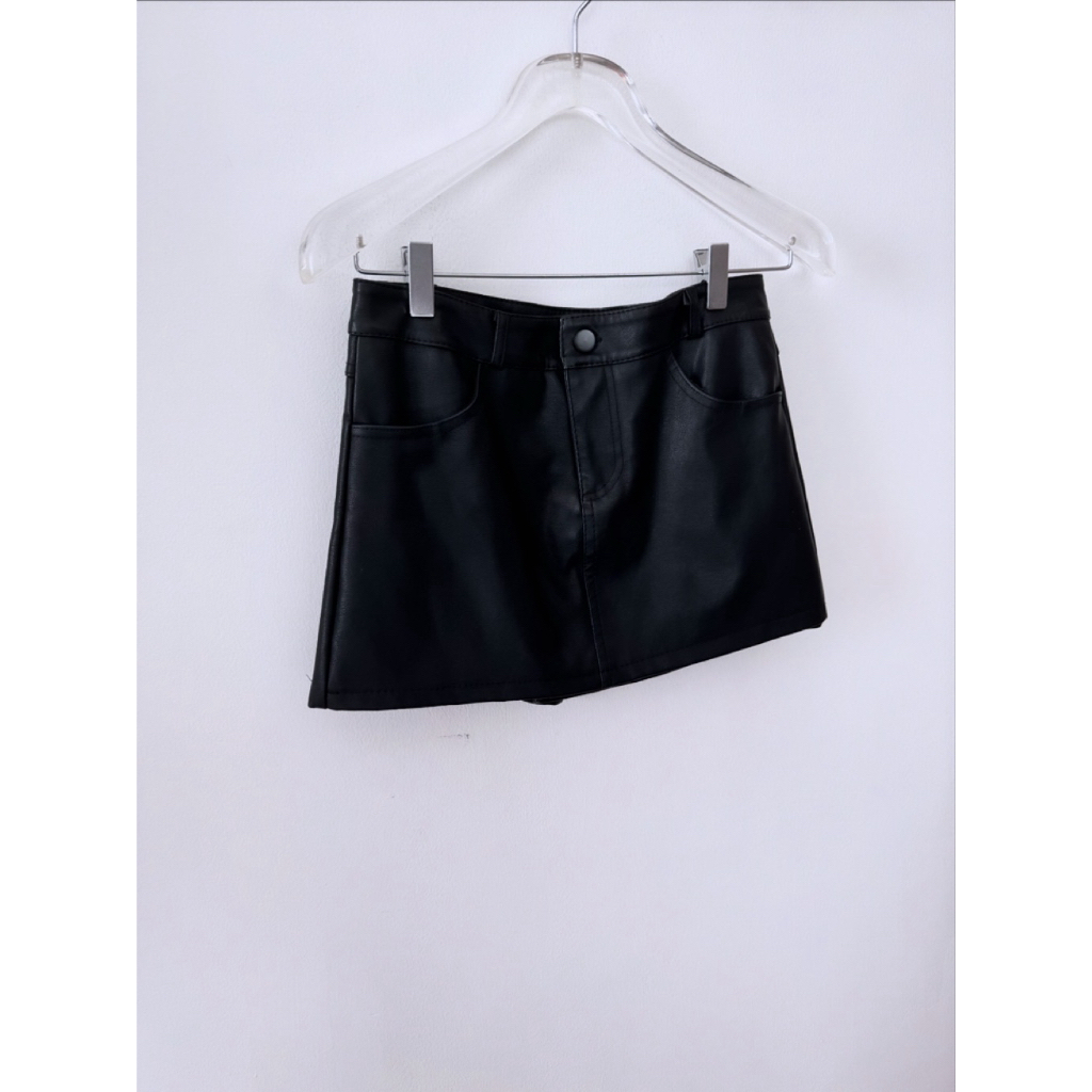 Korean leather skort skirt celana rok pendek mini kulit hitam zara massimo dutti masshiro&co
