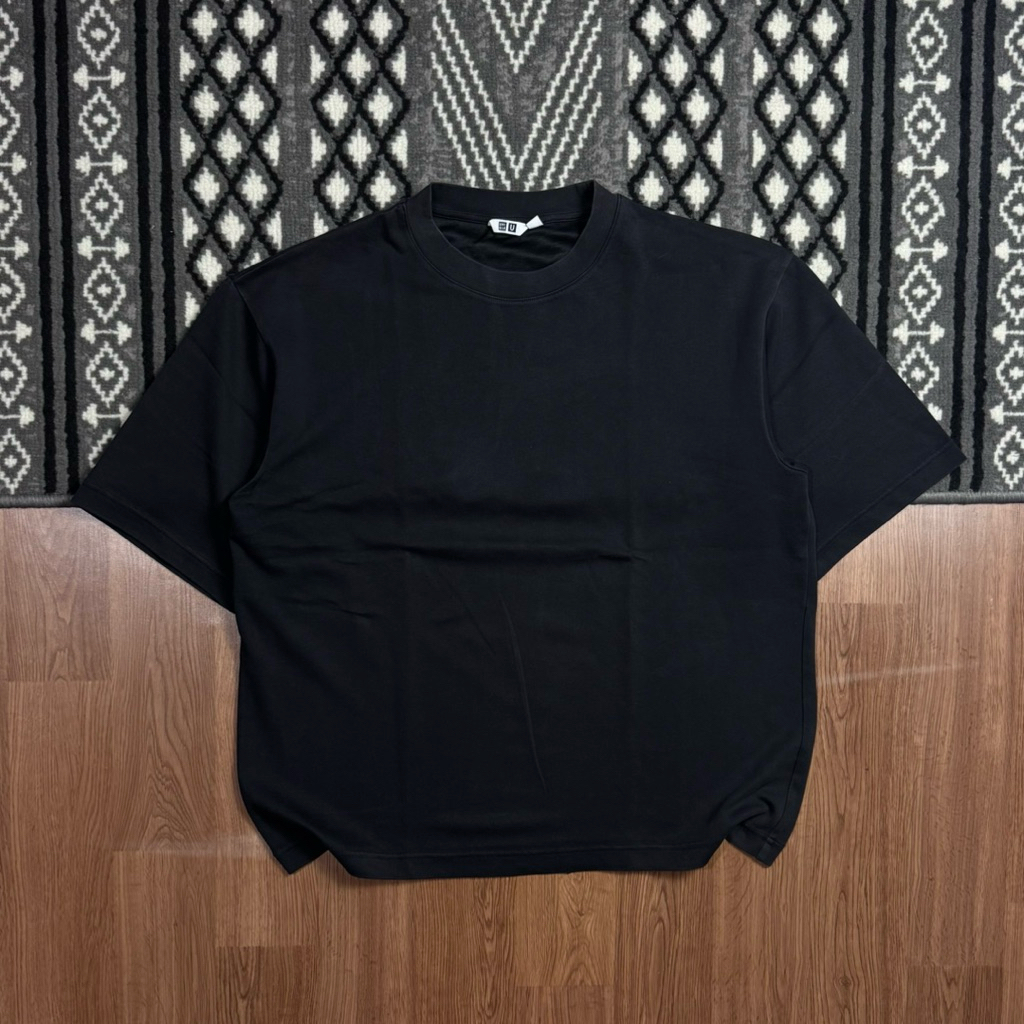 UNIQLO U AIRISM BASIC TSHIRT