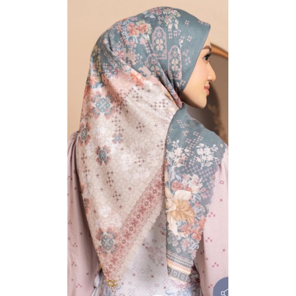 Wearing Klamby scarf