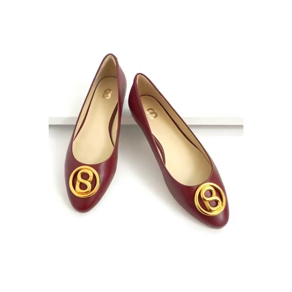 Buttonscarves flat shoes