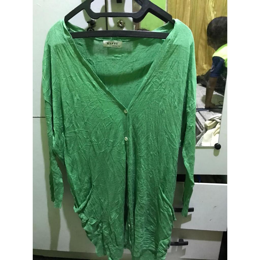 cardigan hijau