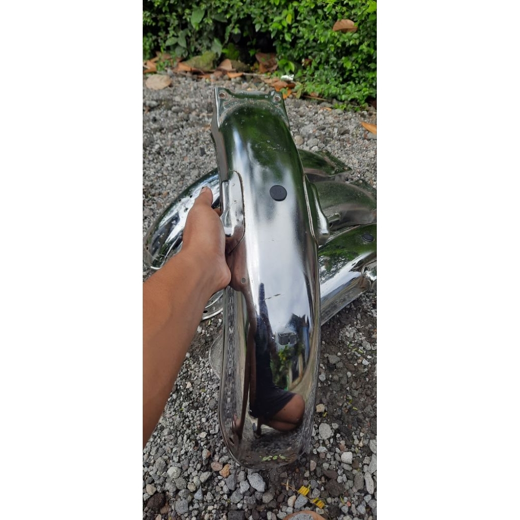 SLEBOR BELAKANG GL100 ORI original lepasan motor