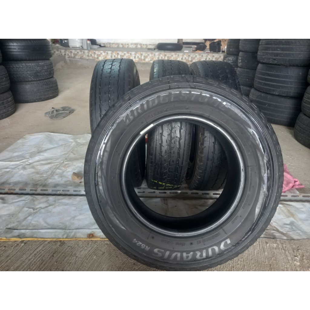 Ban mobil second baru ukuran 165 R13, Bridgestone Duravis