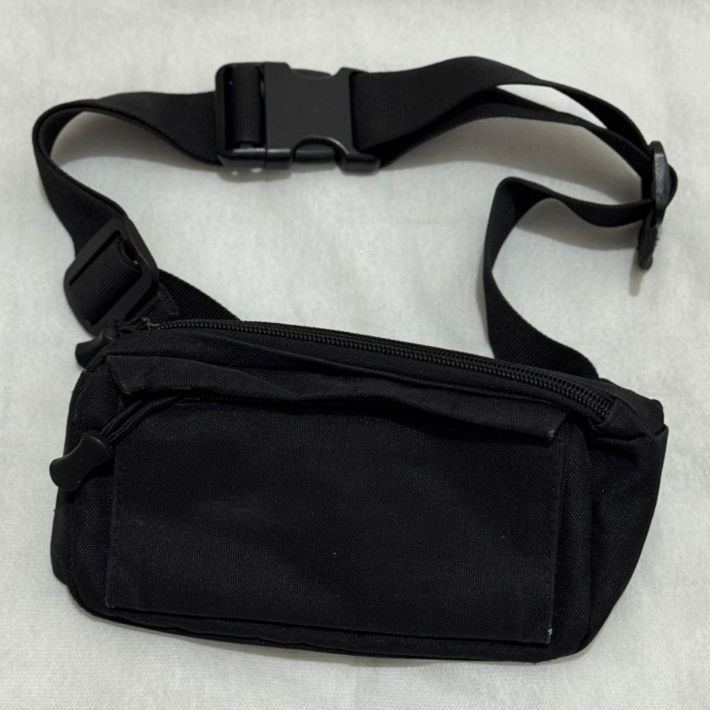 Waistbag black Preloved