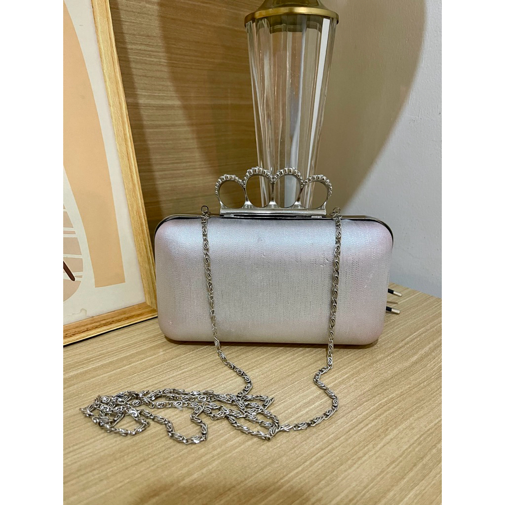 Preloved tas/cluth pesta unik