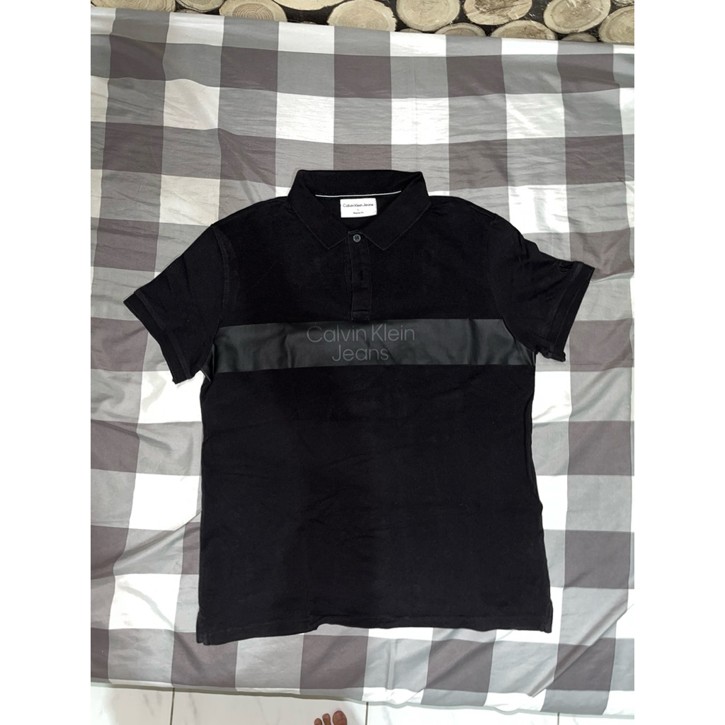 Polo Calvin Klein Hitam