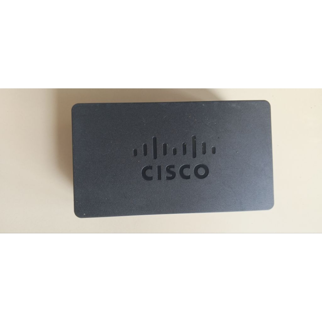 SWITCH HUB CISCO SF90D-08 unmanaged switch desktop 8-port Fast Ethernet 10/100 Mbps