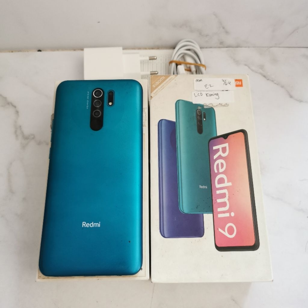 Redmi 9 ram 4GB 64GB Bekas - Fullset Resmi - ada minus