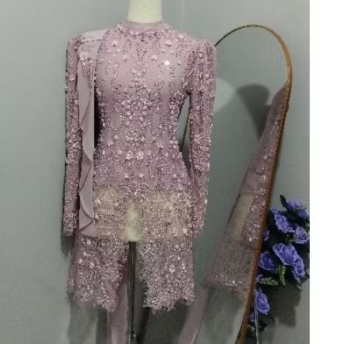 kebaya Chantilly non hijab kebaya wisuda dan tunangan