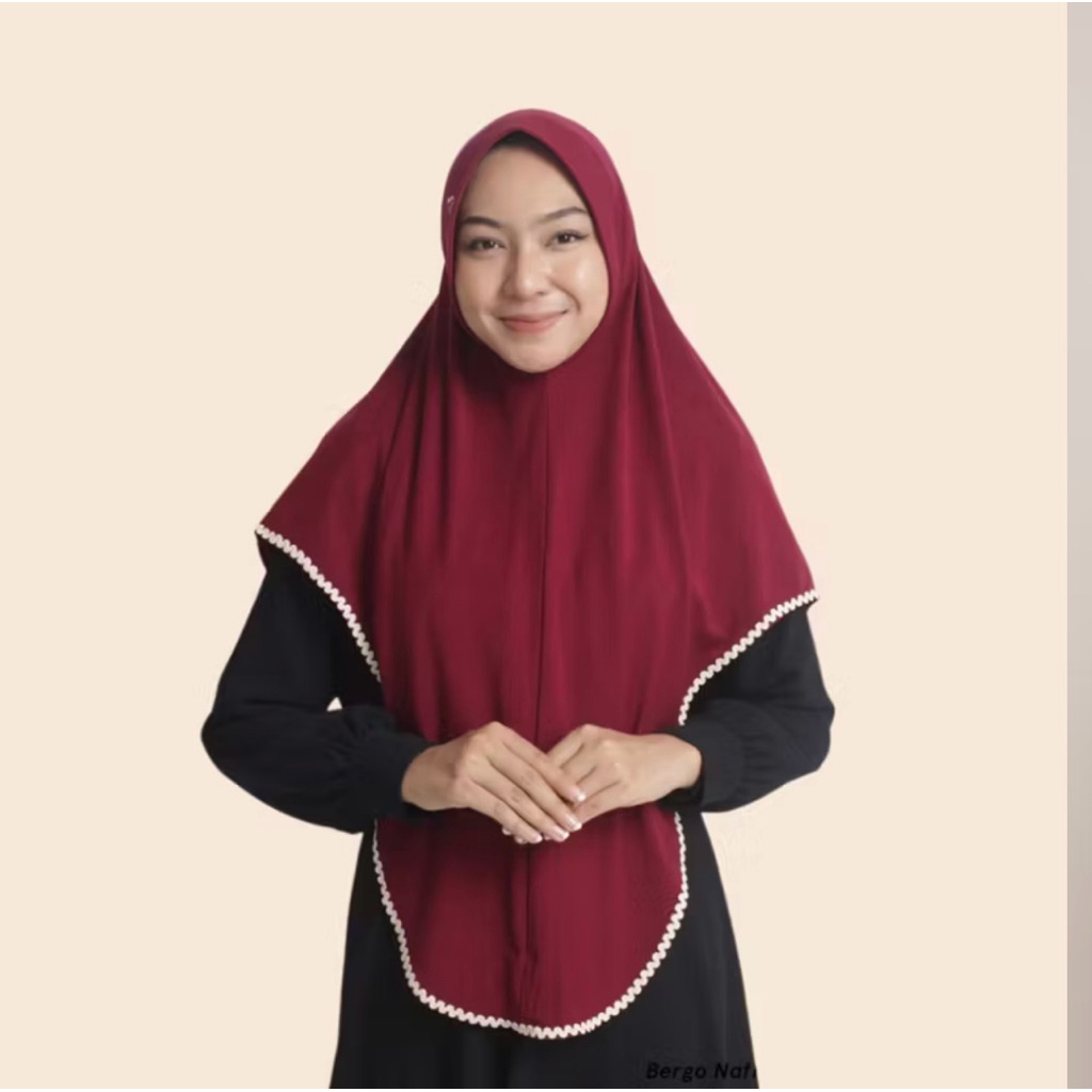 Pasmira Nafhah bergo hitam