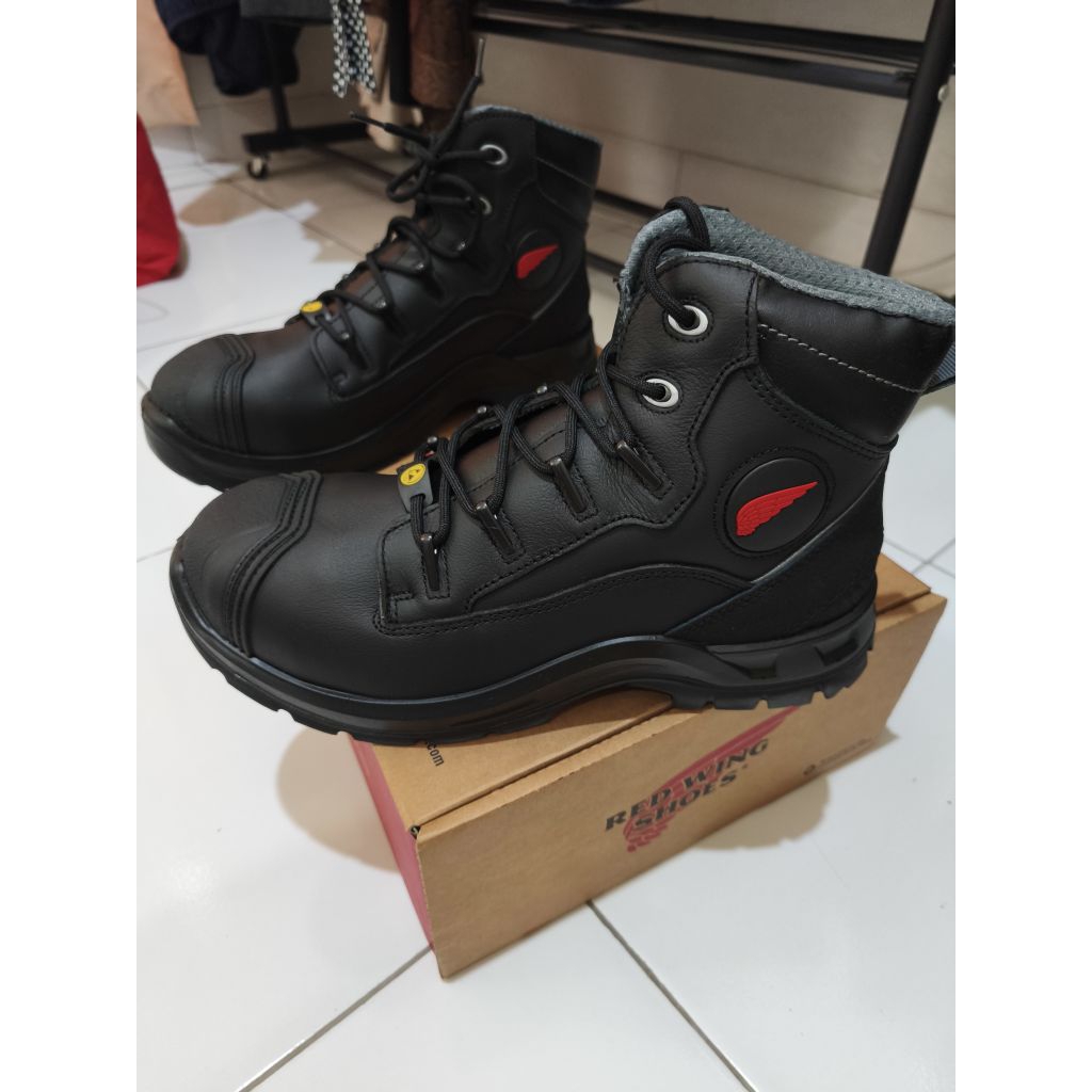 SEPATU SAFETY RED WING 3205
