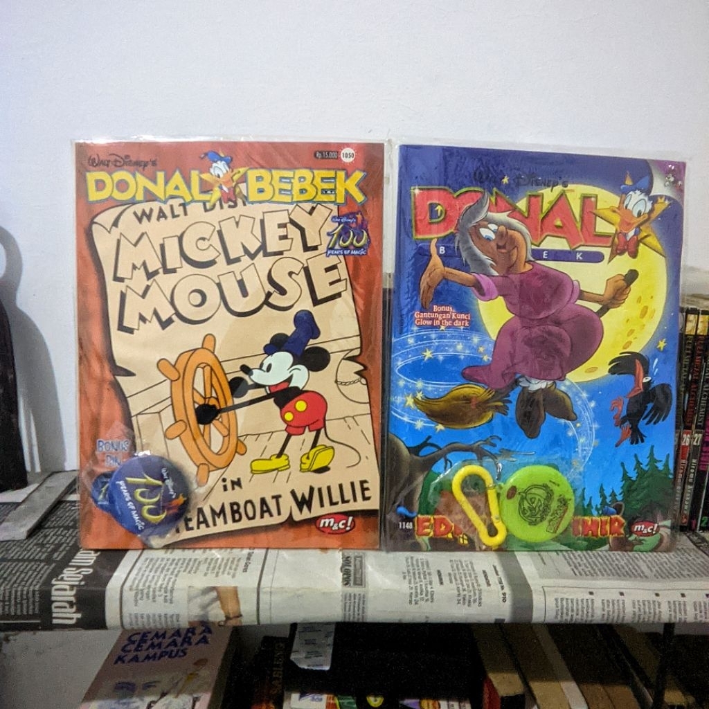 Majalah Donal Bebek Edisi Khusus lengkap bonus