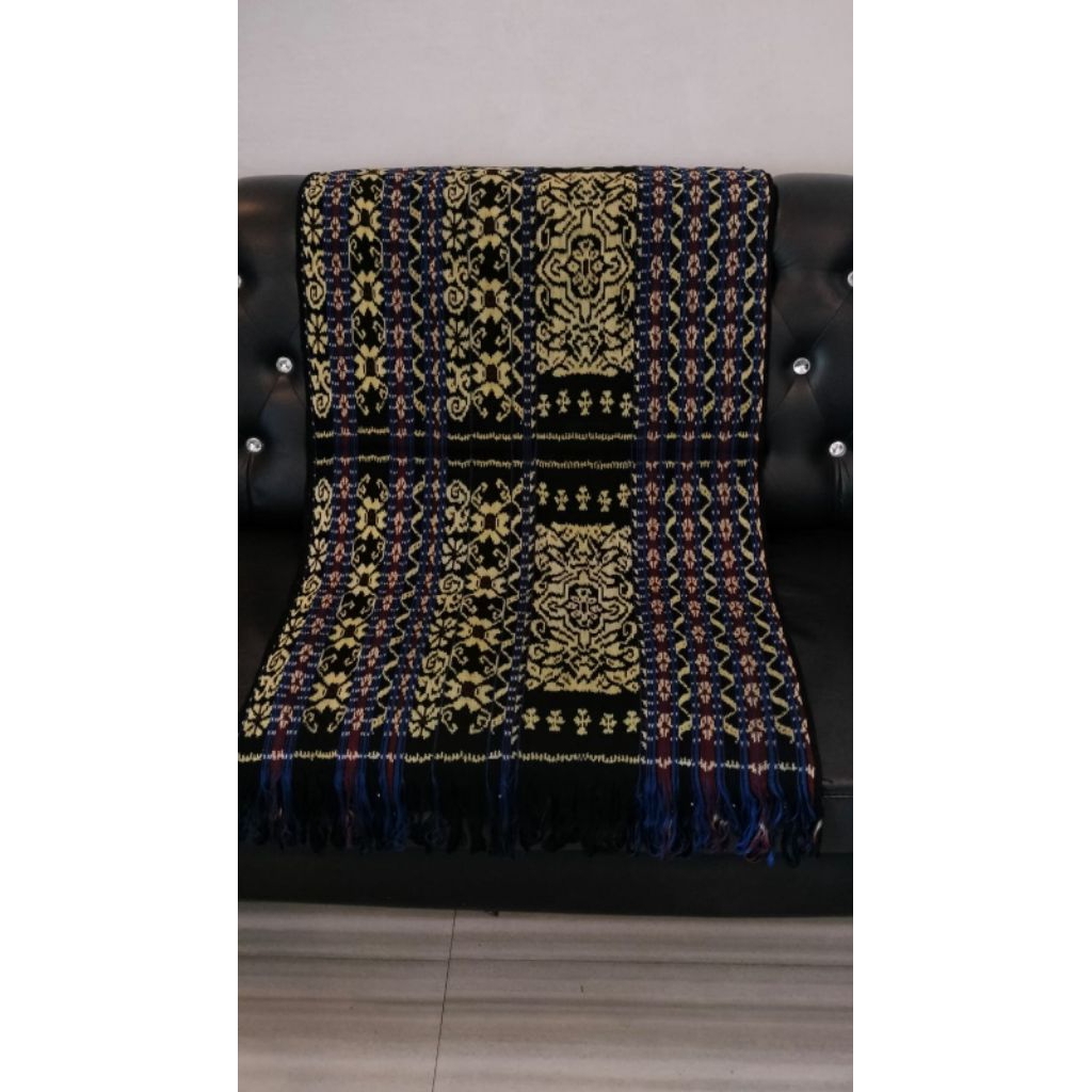 Sarung tenun NTT motif sabu