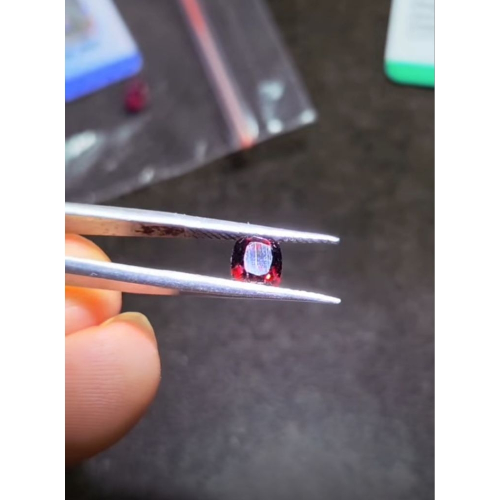 natural red spinel Myanmar(burma)sudah ada memo