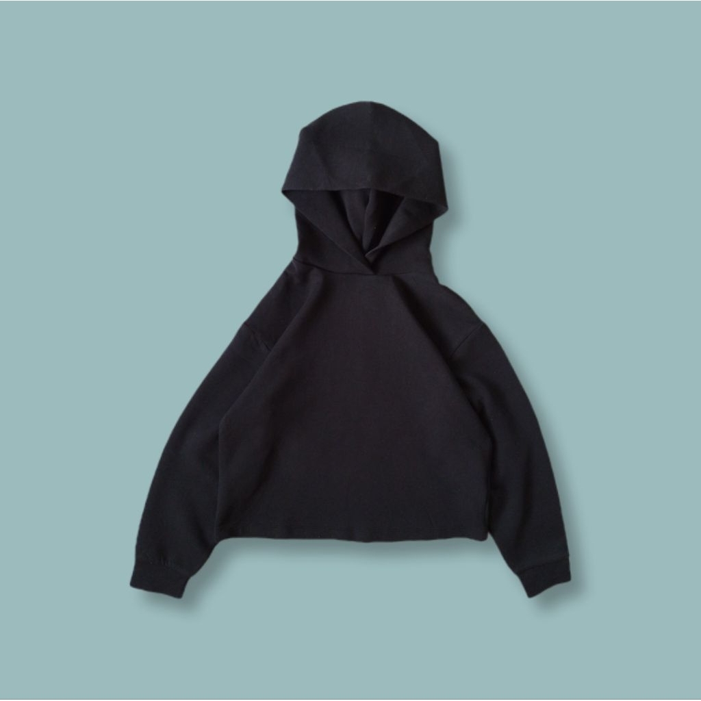 Jaket Uniqlo Pullover Sweat Dry Ultra Strech Scuba Hoodie Crop Hitam Second