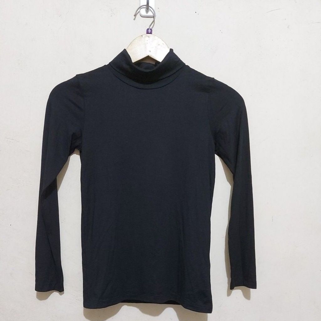 Tshirt Heattech regular turtle neck untuk anak UNI*140