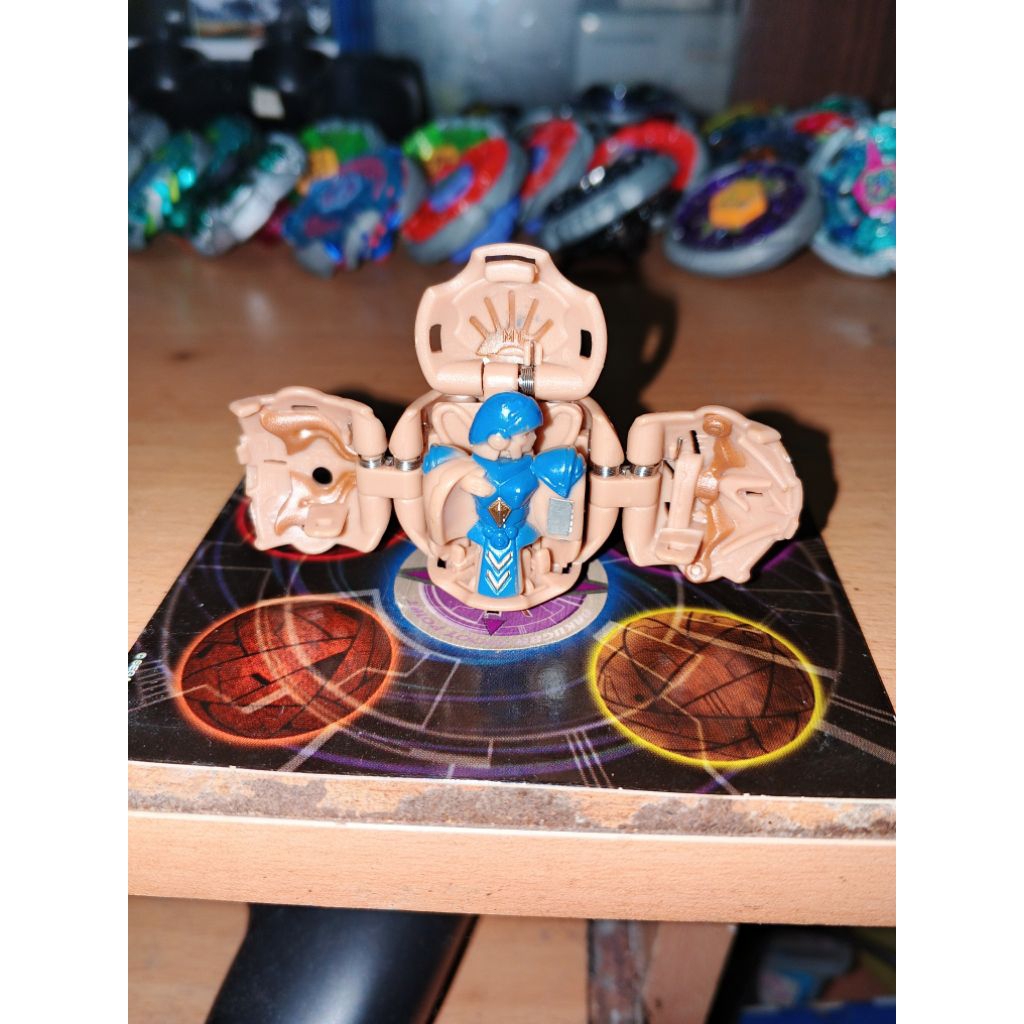 Bakugan Larslion Subterra