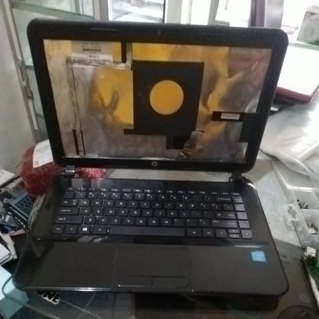casing laptop hp 14 d010AU bekas