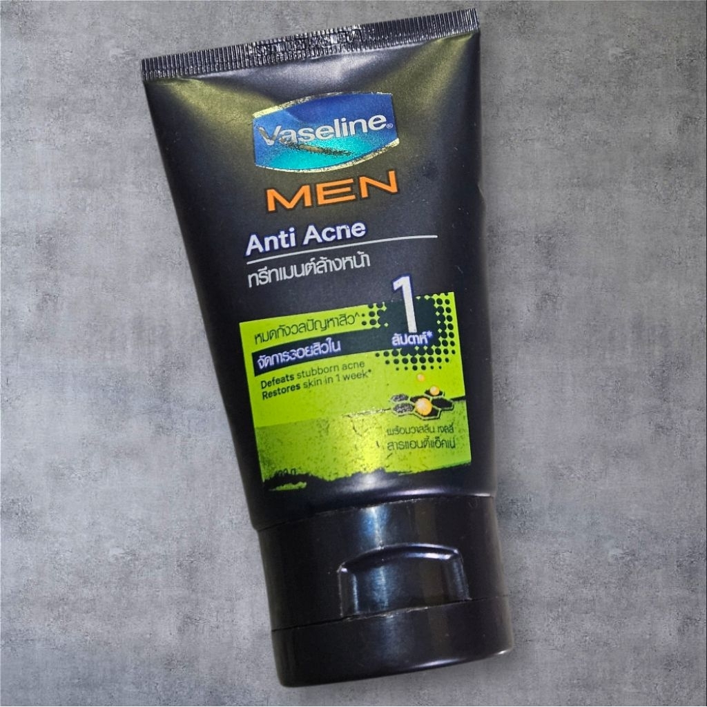 Vaseline men (Anti acne)