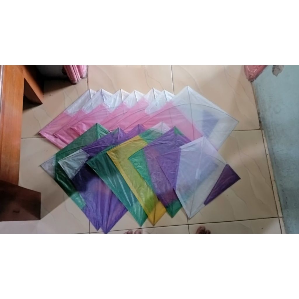 Layangan Aduan Kertas