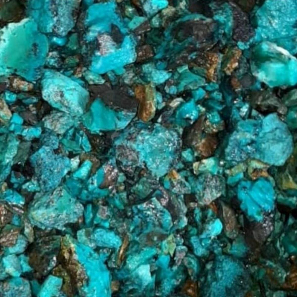 bahan batu bacan doko / palamea 0.5gr-1gr asli natural dominan BIRU, batu yang dikirim secara random