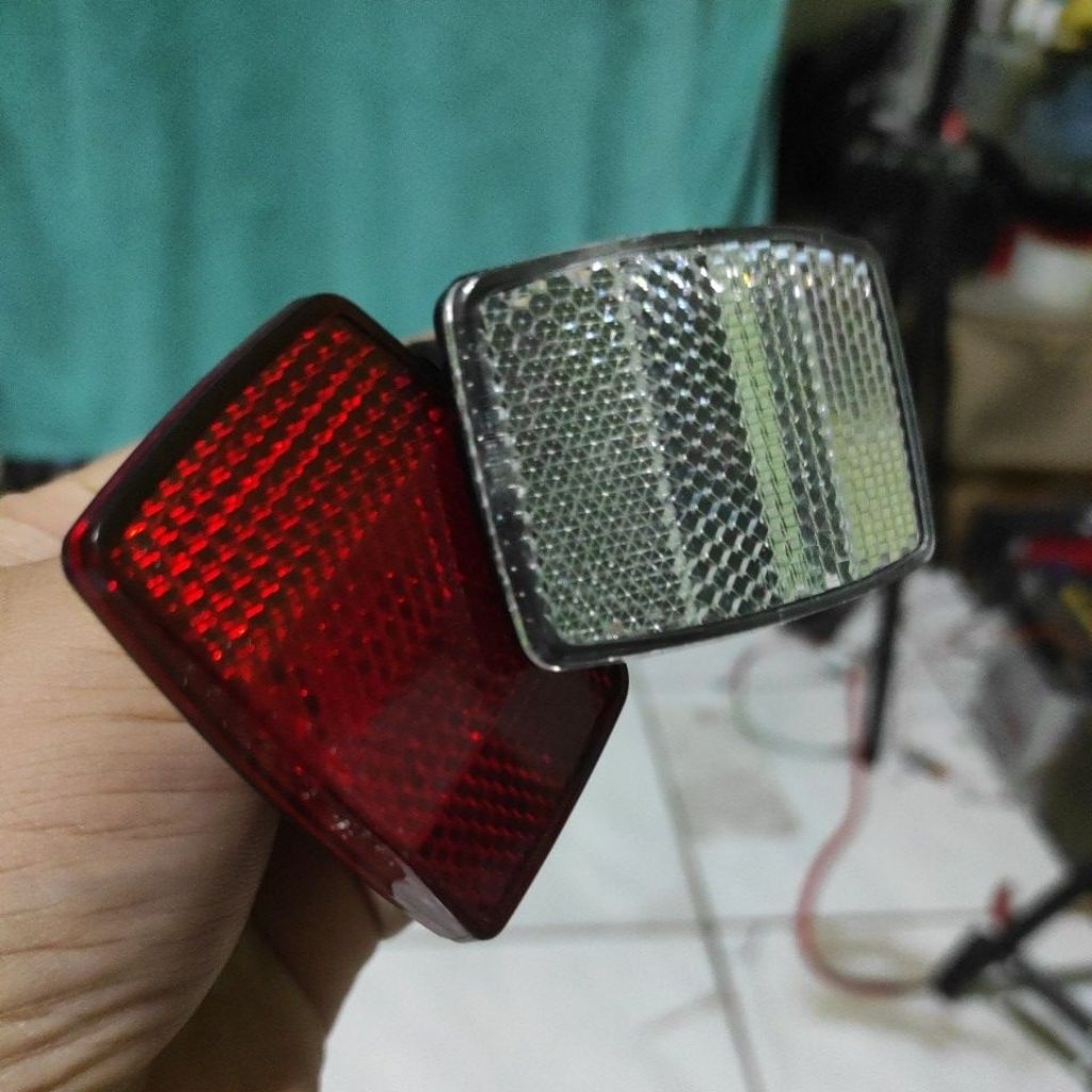 Reflektor mata kucing sepeda MTB