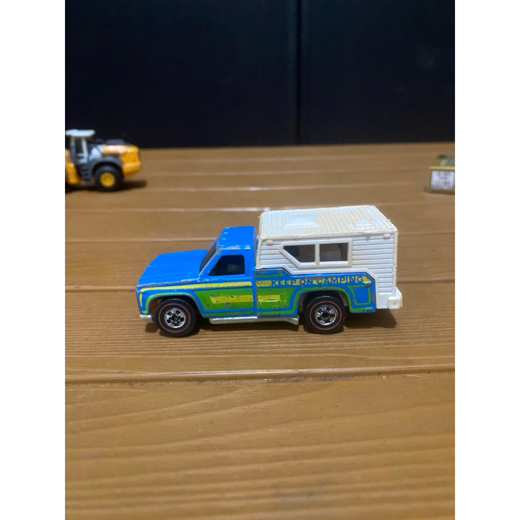 Hot wheels flying colors redline backwoods bomb light blue hongkong 1974 camper