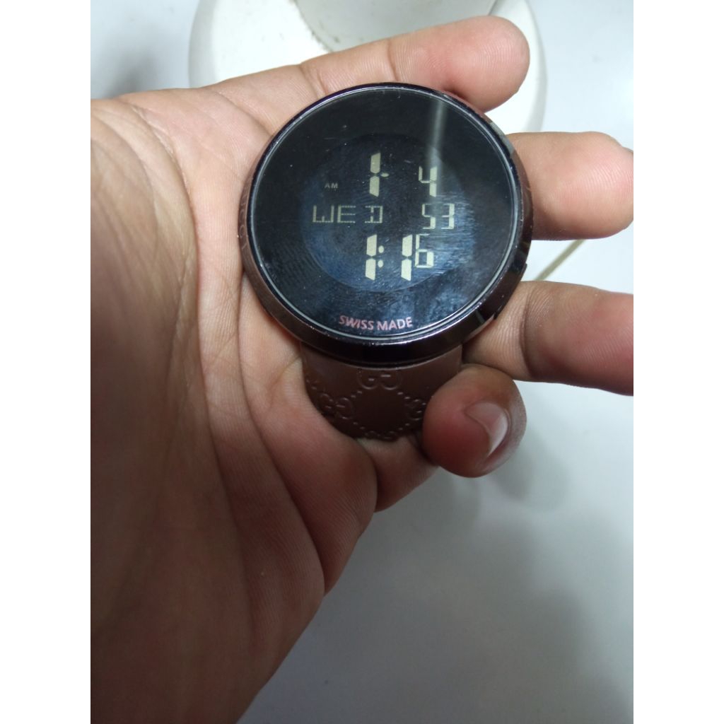 Jam tangan GuCi