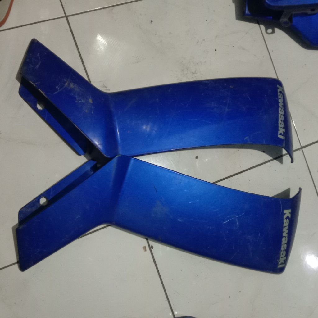 sayap luar Kawasaki ZX 130