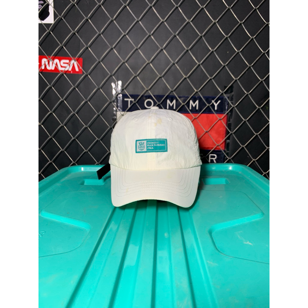 Topi fila pria dan wanita