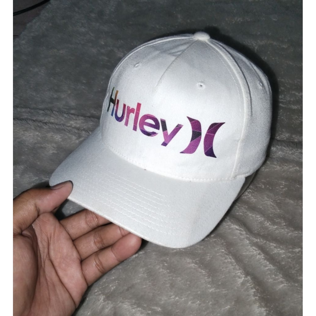 Topi Hurley Size 56 - 57cm Builup Second