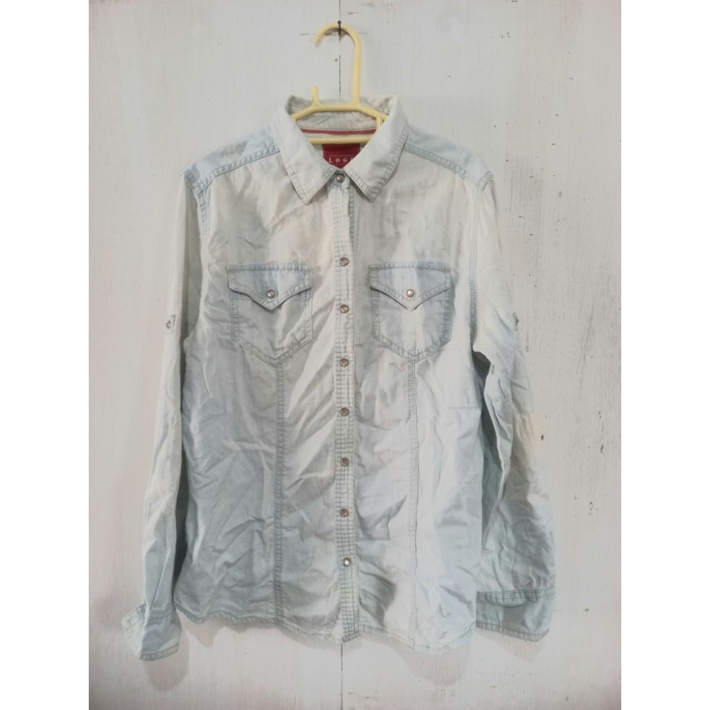 Preloved Kemeja Jeans LOGO size L