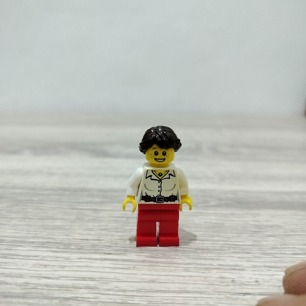 lego minifigure Lego city female